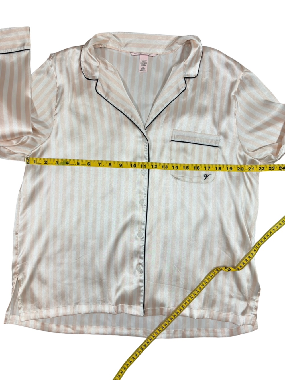 Victoria’s Secret Satin Pajama Set Pink Stripe Button Up & Pants Size Large Cozy - Picture 5 of 10